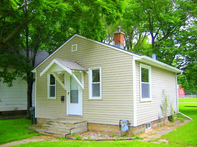Waterloo IA Foreclosure Listings Images of foreclosures